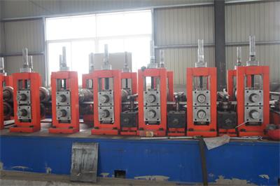 高速公路防撞護欄生產設備 高速公路防撞護欄生產設備